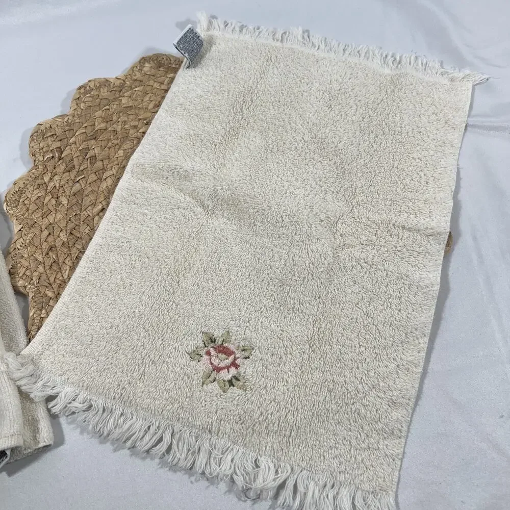 Vintage Set of 3 Avanti Ivory Pink Flower Rose Fingertip Hand Towels 100% Cotton